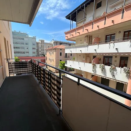 公寓 Santis 1 格拉多