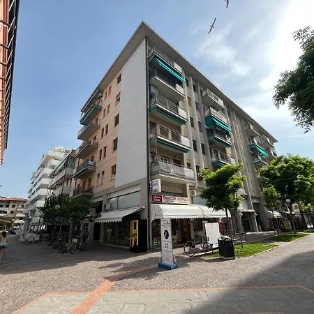 Santis 1 * Градо